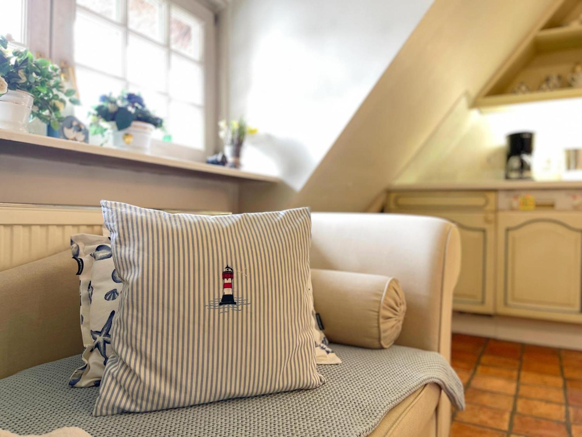 Ferienwohnung Unter Reet เวสเทอร์แลนด์ ภายนอก รูปภาพ